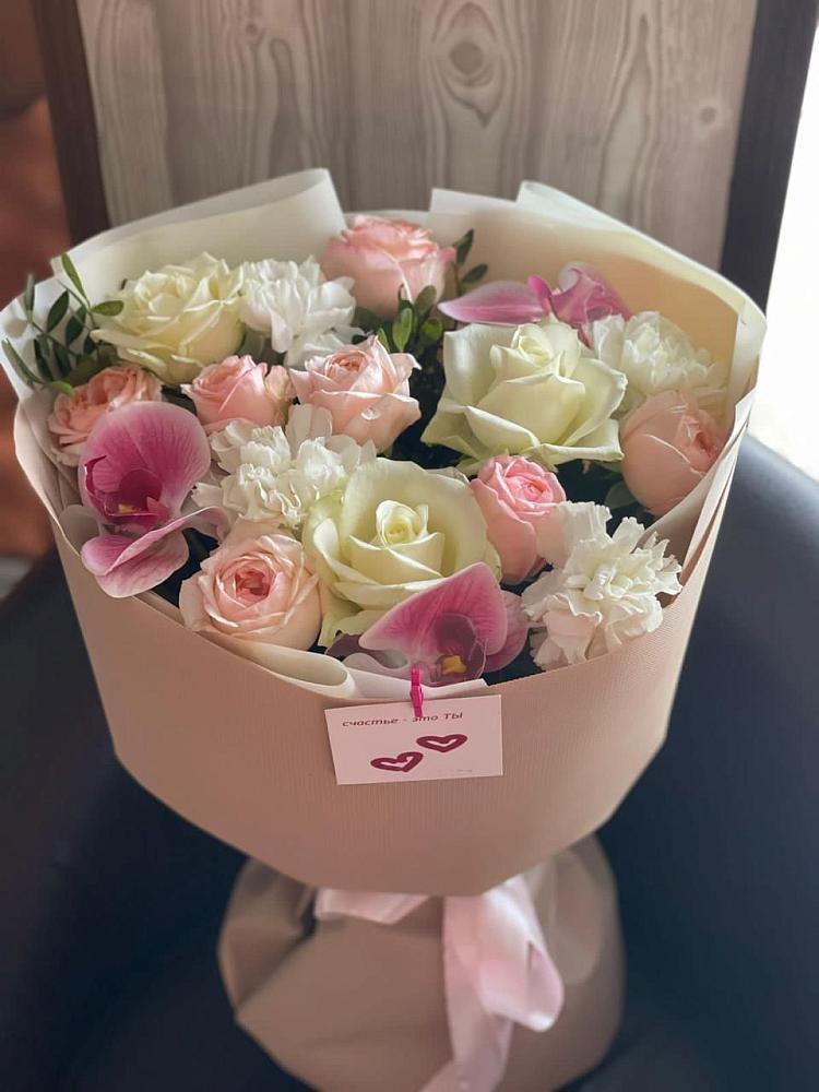 Букет цветов из: Орхидеи, Розы и Гвоздики в Борисово