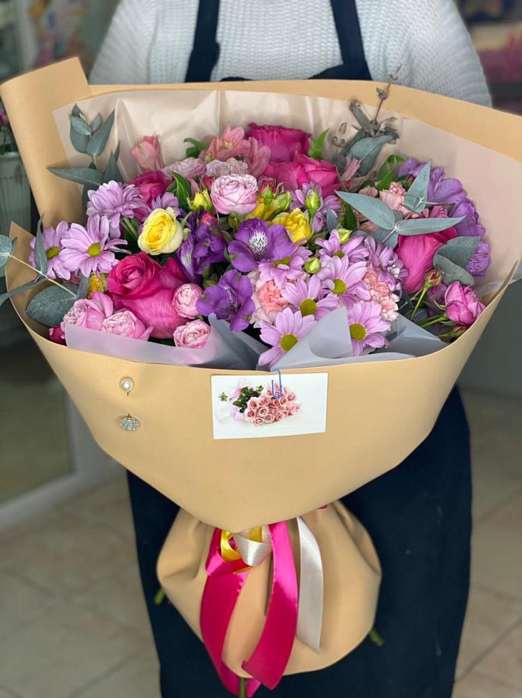 Букет цветов из: Хризантемы, Гвоздики и Альстромерии в Борисово