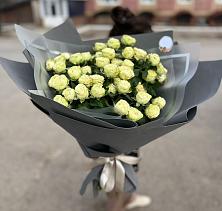 Букет Белые кустовые розы Солинеро в Борисово