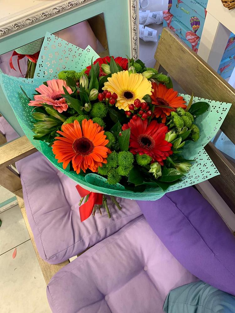 Букет цветов из: Герберы, Хризантемы и Альстромерии в Борисово