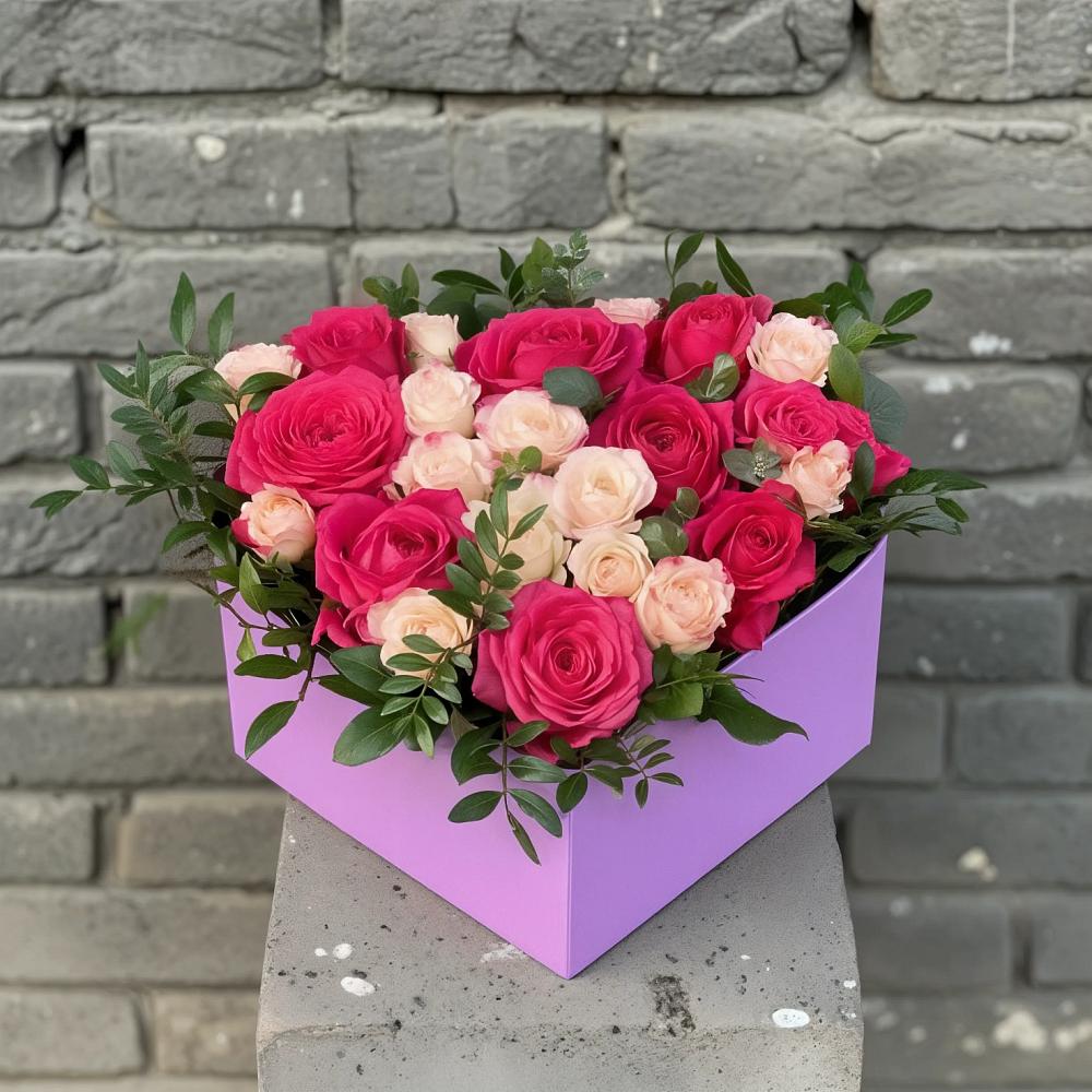 Цветочная композиция из Розы в коробке в Борисово