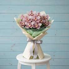 Букет цветов из:  Орхидеи и Розы в Борисово