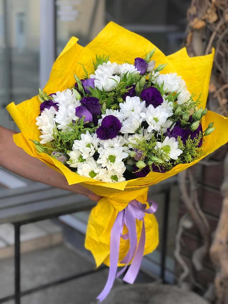 Букет цветов из: Ирисы, Хризантемы и Ромашки в Борисово