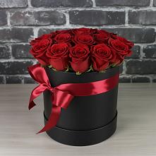 Цветочная композиция из Розы в шляпной коробке в Борисово