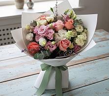 Букет цветов из:  Розы, Лизиантусы и Гвоздики в Борисово