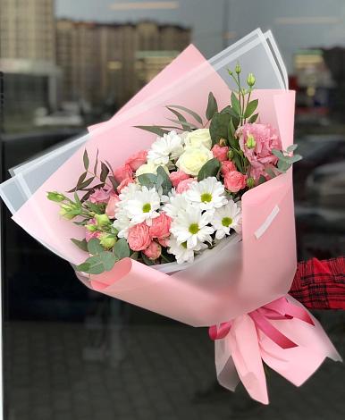 Букет цветов из: Розы, Лизиантусы и Хризантемы в Борисово