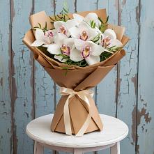 Букет цветов из:  Орхидеи и Розы в Борисово