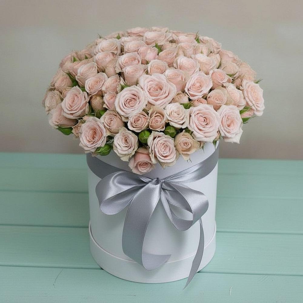 Цветочная композиция из Розы в шляпной коробке в Борисово